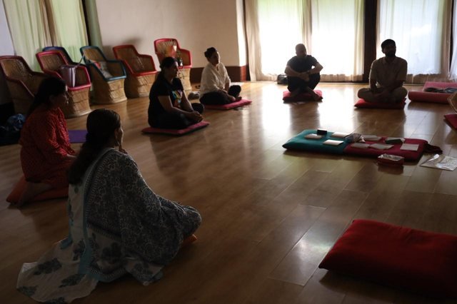 The Happy Life Foundation — photograph 19 from a session or workshop